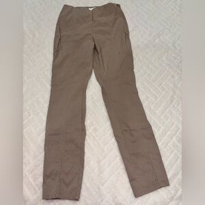 ☘️ H&M Women’s Tan Pants